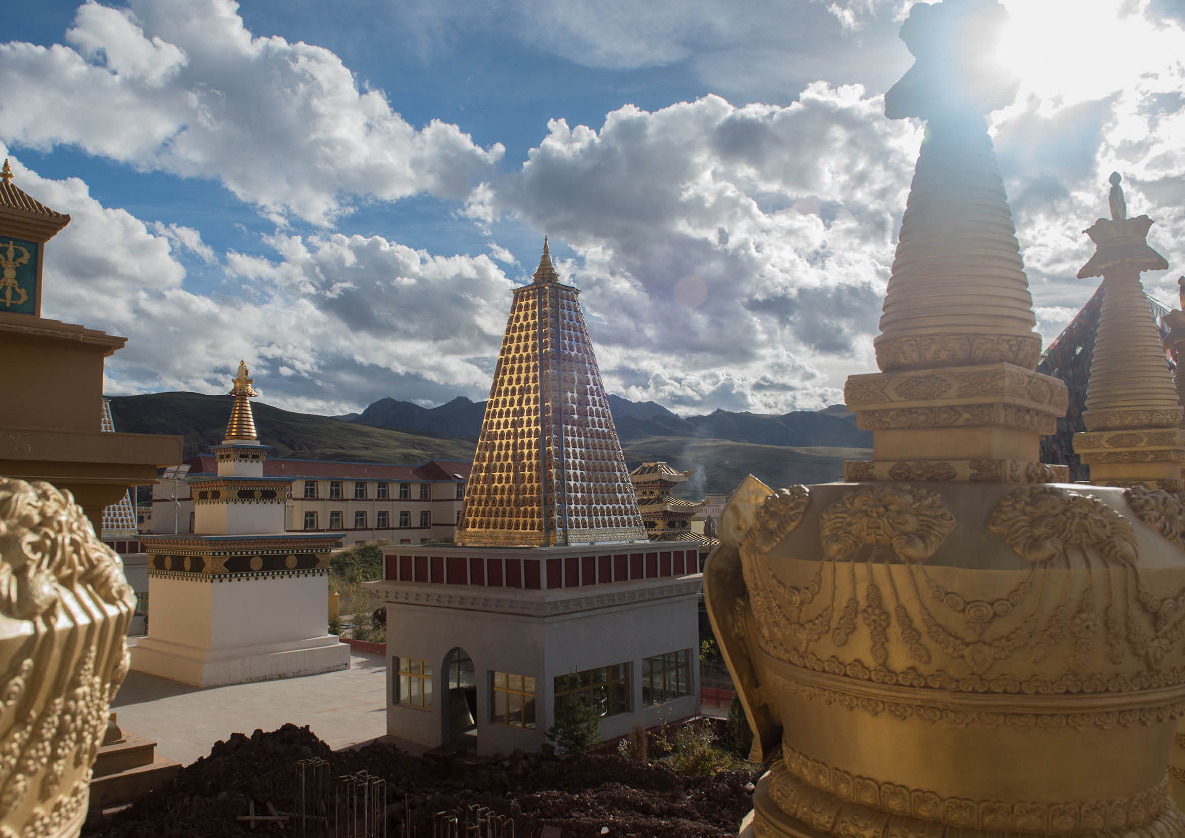 De essentie van Azië 9789492723741 Jolanda Schepers en Olaf Tetteroo Het Boekenschap Fotoboeken, Landeninformatie Azië De essentie van Azië 9789492723741 Jolanda Schepers en Olaf Tetteroo Het Boekenschap Fotoboeken, Landeninformatie Azië