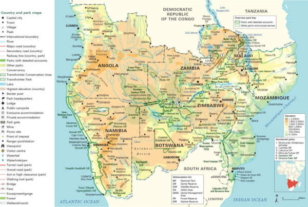 Stuarts' Field Guide to National Parks & Game Reserves 9781775847205 Chris Stuart, Mathilde Stuart Struik   Natuurgidsen Zuidelijk-Afrika