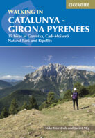 Walking in Catalunya - Girona Pyrenees 9781786311634 Nike Werstroh, Jacint Mig Cicerone Press   Wandelgidsen Catalonië