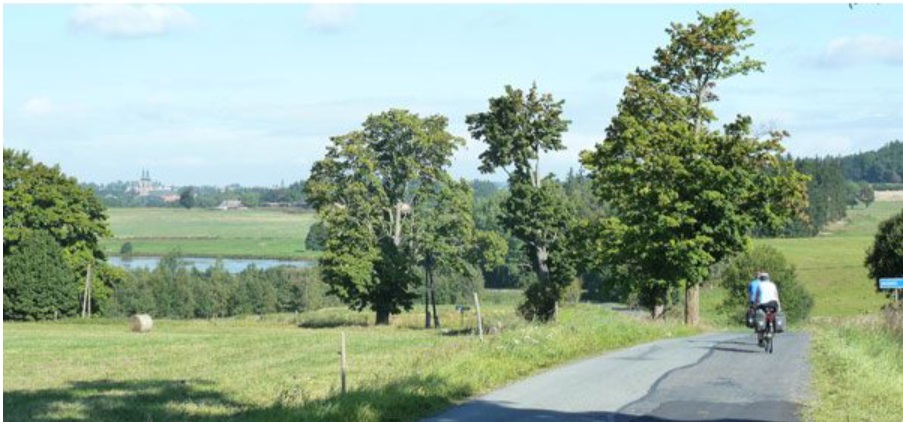 Fietsen naar Praag | fietsgids 9789083407616 Wouter Bazen, Wim Kooij,Kees Swart, Europafietsers Pirola / ReCreatief Fietsen Europafietsers Fietsgidsen, Meerdaagse fietsvakanties Europa Fietsen naar Praag | fietsgids 9789083407616 Wouter Bazen, Wim Kooij,Kees Swart, Europafietsers Pirola / ReCreatief Fietsen Europafietsers Fietsgidsen, Meerdaagse fietsvakanties Europa