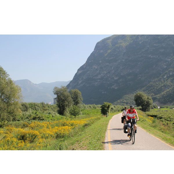 Reitsma's Route naar Rome, deel 2 | fietsgids (2025) 9789083407692 Pirola / ReCreatief Fietsen Fietsgidsen, Meerdaagse fietsvakanties Europa, Italië Reitsma's Route naar Rome, deel 2 | fietsgids (2025) 9789083407692 Pirola / ReCreatief Fietsen Fietsgidsen, Meerdaagse fietsvakanties Europa, Italië