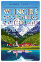 Wijngids Oostenrijk & Zwitserland 9789493432390 Sander de Vaan Edicola PassePartout  Reisgidsen, Wijnreisgidsen Zwitserland en Oostenrijk (en Alpen als geheel)