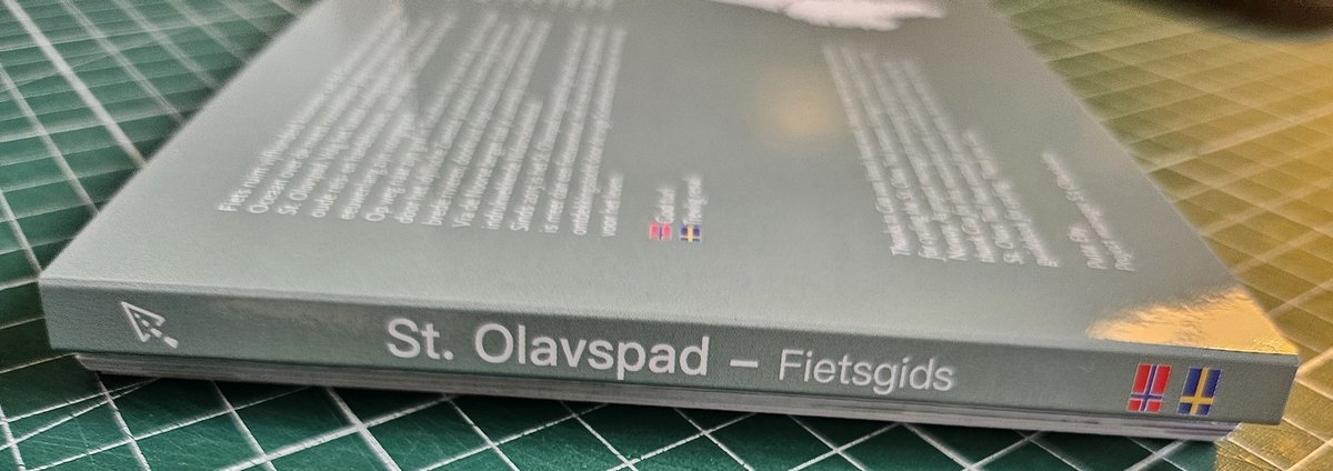 St. Olavspad - Fietsroute van Selanger naar Trondheim 9789083102641 Gea van Veen Via Gaia Fietsgidsen, Meerdaagse fietsvakanties Noorwegen, Zweden St. Olavspad - Fietsroute van Selanger naar Trondheim 9789083102641 Gea van Veen Via Gaia Fietsgidsen, Meerdaagse fietsvakanties Noorwegen, Zweden