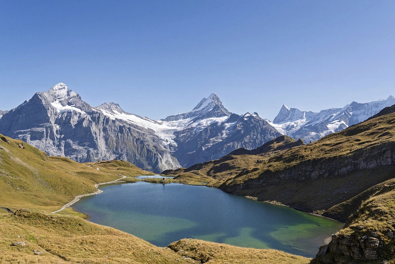 Bernese Oberland, trekking | wandelgids 9781786312754 Cicerone Press Meerdaagse wandelroutes, Wandelgidsen Berner Oberland Bernese Oberland, trekking | wandelgids 9781786312754 Cicerone Press Meerdaagse wandelroutes, Wandelgidsen Berner Oberland
