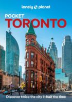 Toronto Lonely Planet Pocket Guide 9781837584222  Lonely Planet Lonely Planet Pocket Guides  Reisgidsen Toronto, Ontario & Canadese Midwest