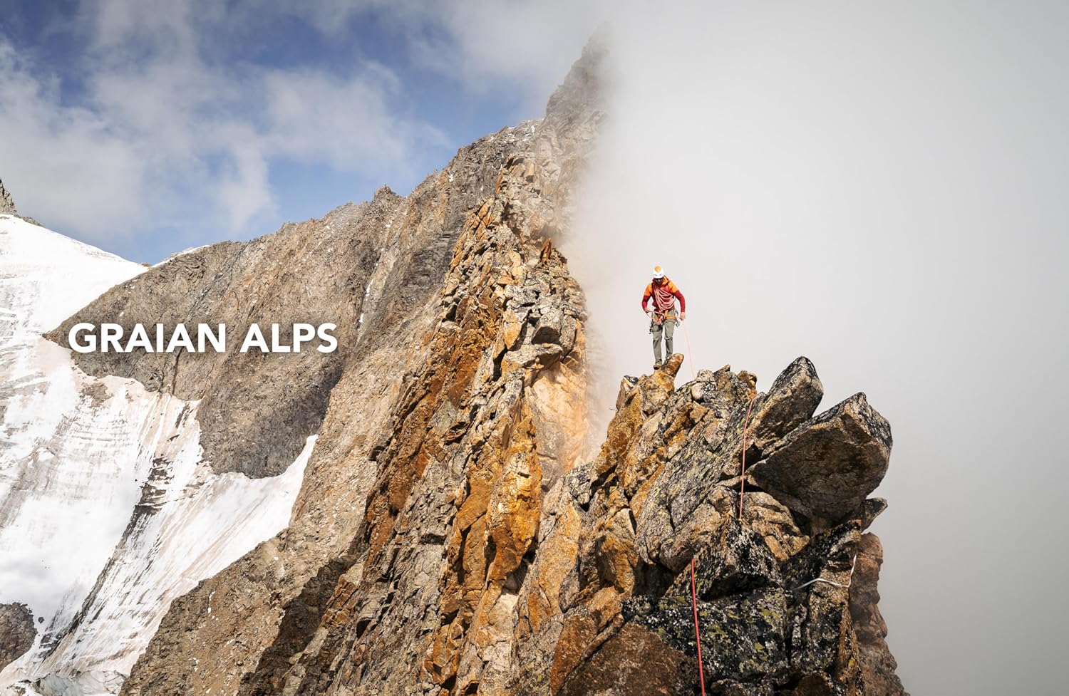 Cabin Wild - Alpine Bivouac Huts: Volume 2: East - Mont Blanc to the Dolomites 9781916123144 Ben Tibbetts Ben Tibbetts Klimmen-bergsport Zwitserland en Oostenrijk (en Alpen als geheel) Cabin Wild - Alpine Bivouac Huts: Volume 2: East - Mont Blanc to the Dolomites 9781916123144 Ben Tibbetts Ben Tibbetts Klimmen-bergsport Zwitserland en Oostenrijk (en Alpen als geheel)