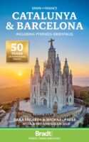 reisgids Catalunya & Barcelona (Bradt) 9781804693087 Dana Facaros, Michael Pauls, Mary-Ann Galla Bradt   Reisgidsen Catalonië